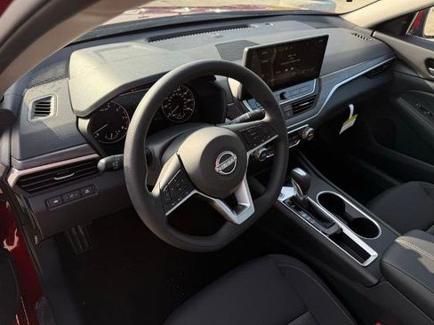 New 2025 Nissan Altima 2.5 SV w/ SV Special Edition Package image 17