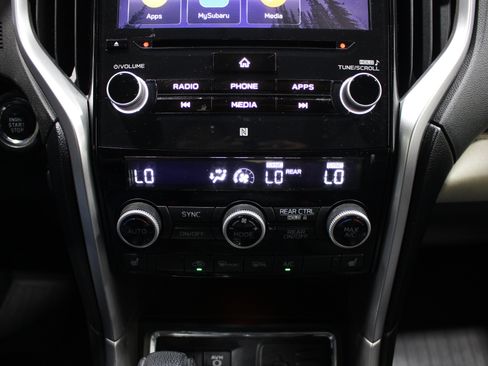 Used 2021 Subaru Ascent Limited w/ Popular Package #2 AWD/4WD image 17