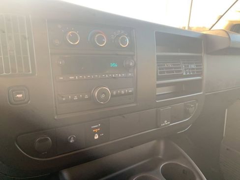 Used 2024 GMC Savana 2500 w/ Driver Convenience Package image 8