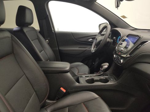 Used 2022 Chevrolet Equinox RS w/ RS Leather Package image 21