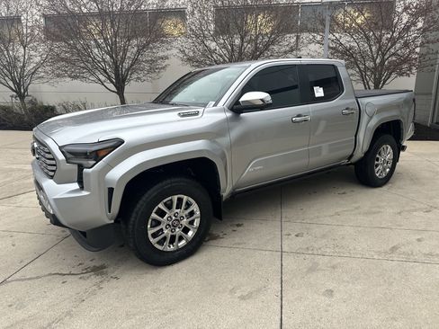 New 2026 Toyota Tacoma Limited AWD/4WD image 3