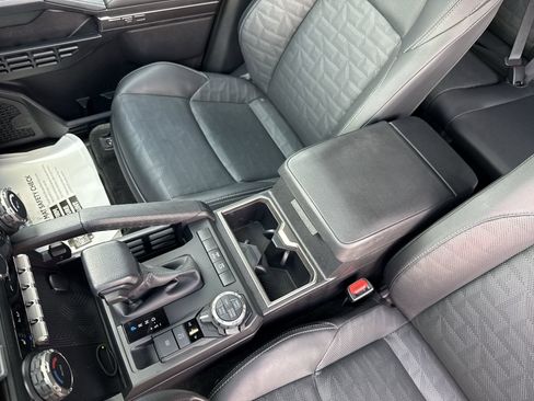Certified 2025 Toyota 4Runner TRD Off-Road Premium AWD/4WD image 22