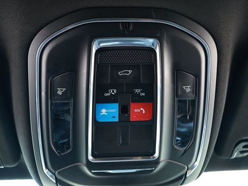Used 2024 Jeep Wagoneer Series II w/ Flexible Seating Group RWD image 20