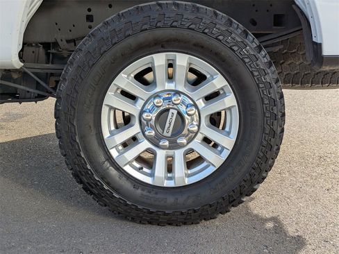 Used 2019 Ford F250 XL w/ STX Appearance Package image 48