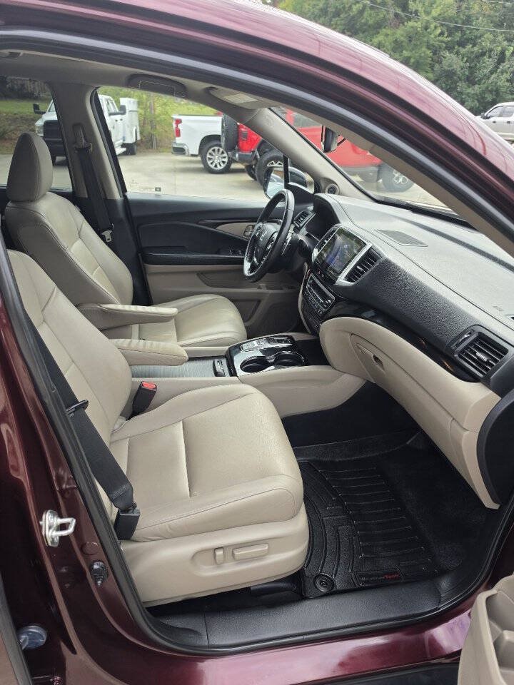 Used 2017 Honda Pilot Touring image 12