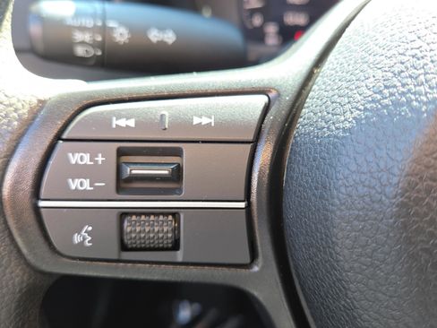 Used 2024 Honda Accord EX image 27