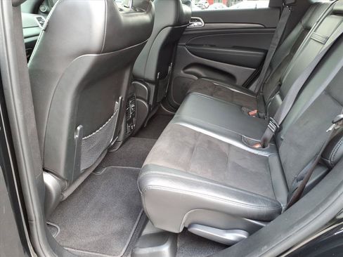 Used 2021 Jeep Grand Cherokee Laredo X AWD/4WD image 10