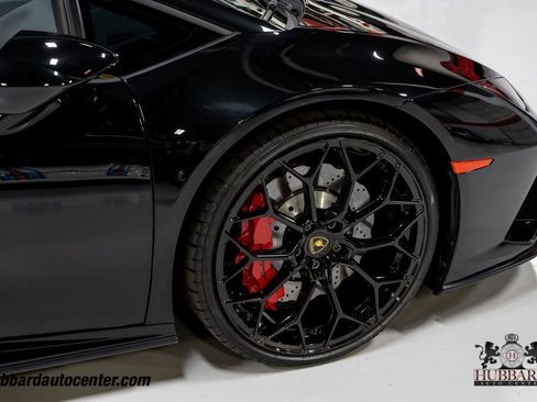 Used 2021 Lamborghini Huracan EVO image 31