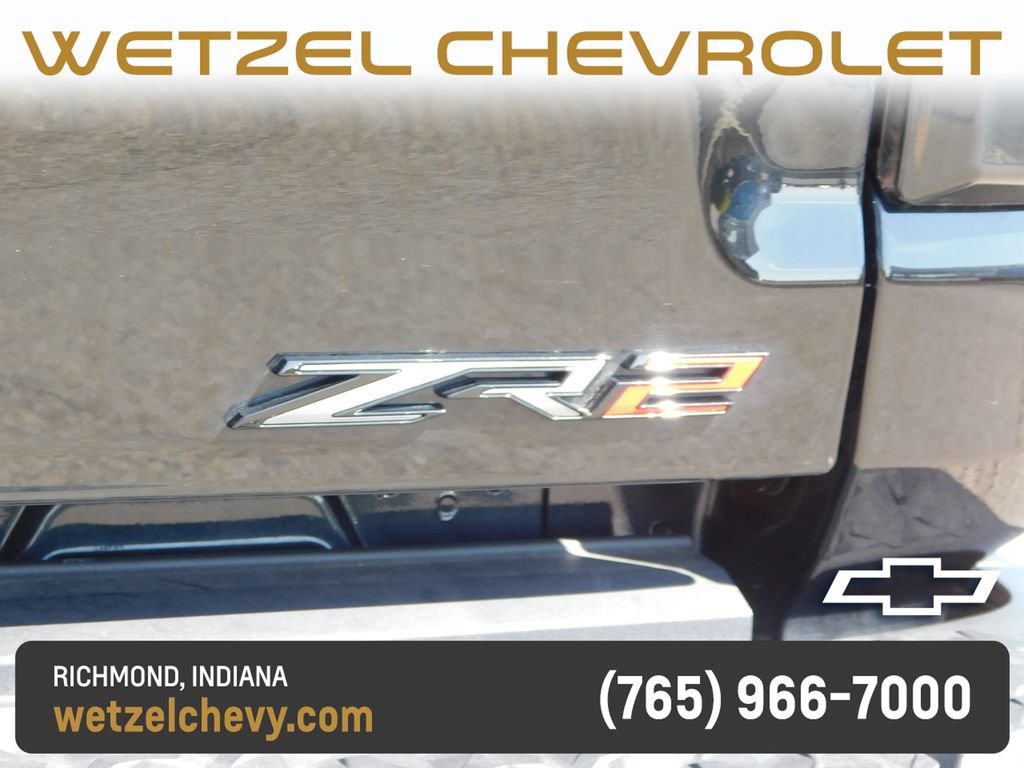 Used 2025 Chevrolet Colorado ZR2 w/ Technology Package AWD/4WD image 38