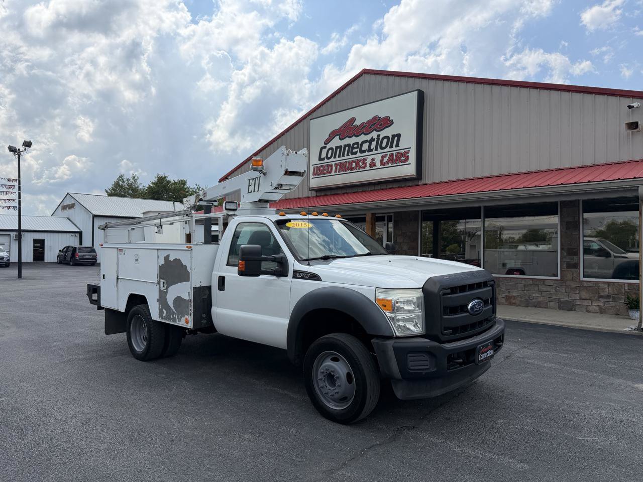 Used 2015 Ford F450 XL w/ Power Equipment Group RWD image 1