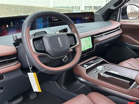 New 2025 Lincoln Navigator L Reserve image 21