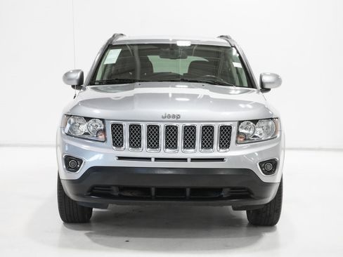 Certified 2017 Jeep Compass High Altitude image 3