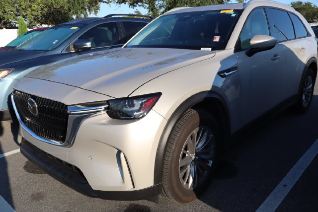 Used 2025 MAZDA CX-90 3.3 Turbo w/ Preferred Package AWD/4WD image 4