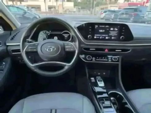 Used 2020 Hyundai Sonata SEL w/ Convenience + Sunroof Package FWD image 24