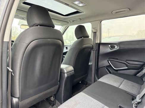 Used 2021 Kia Soul GT-Line image 10