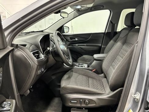 Used 2024 Chevrolet Equinox LT AWD/4WD image 16