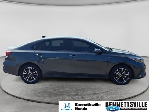 Used 2024 Kia Forte LXS FWD image 4