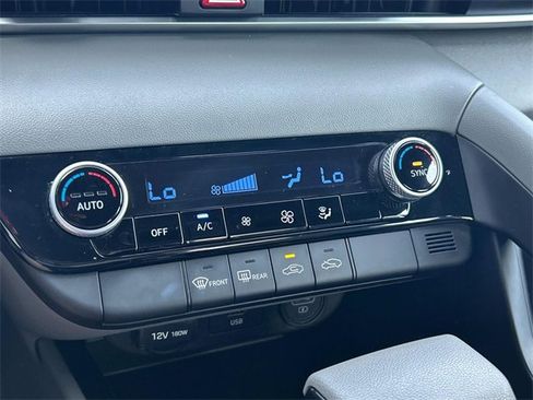 Certified 2022 Hyundai Elantra SEL w/ Cargo Package image 29