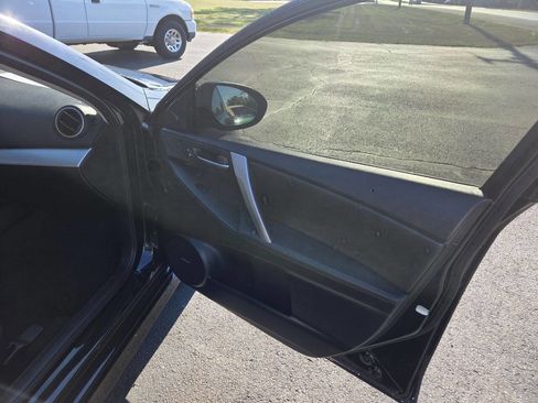 Used 2012 MAZDA MAZDA3 s Grand Touring image 12