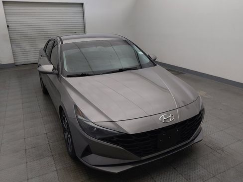 Used 2023 Hyundai Elantra SEL w/ Convenience Package FWD image 14