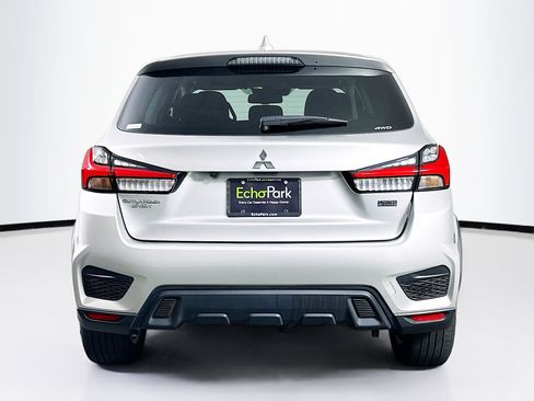 Used 2025 Mitsubishi Outlander Sport LE AWD/4WD image 7