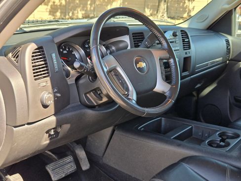 Used 2010 Chevrolet Silverado 3500 LT w/ Interior Plus Package AWD/4WD image 12