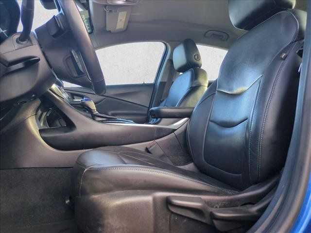 Used 2017 Chevrolet Volt Premier w/ Driver Confidence II Package FWD image 16