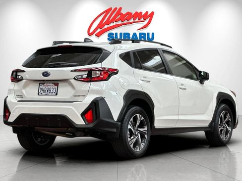 Used 2024 Subaru Crosstrek 2.0i Premium w/ Popular Package #3 AWD/4WD image 4