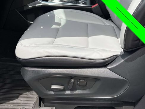 Used 2021 Ford Explorer XLT w/ Equipment Group 202A AWD/4WD image 5