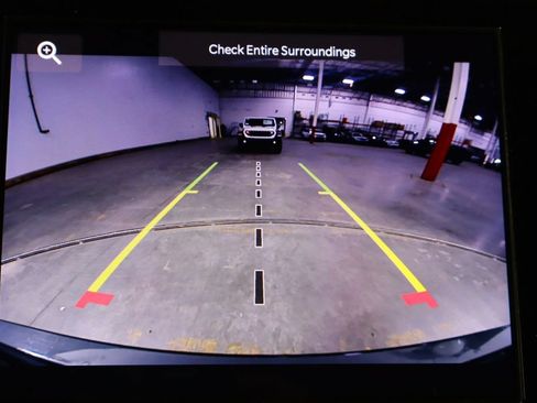 Used 2025 Jeep Grand Cherokee Laredo RWD image 37