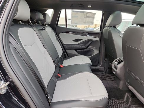 New 2026 Volkswagen Tiguan SE R-Line image 14