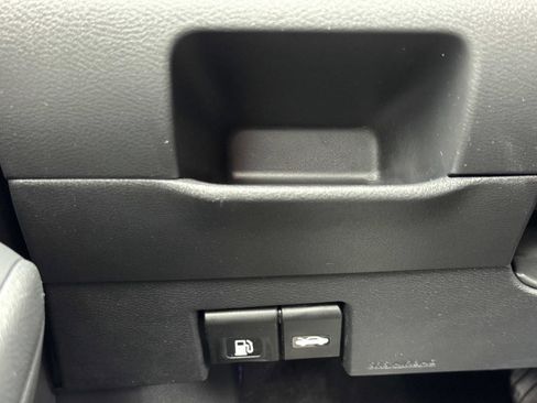 Used 2021 Nissan Kicks SV w/ Interior Electronics Package image 12