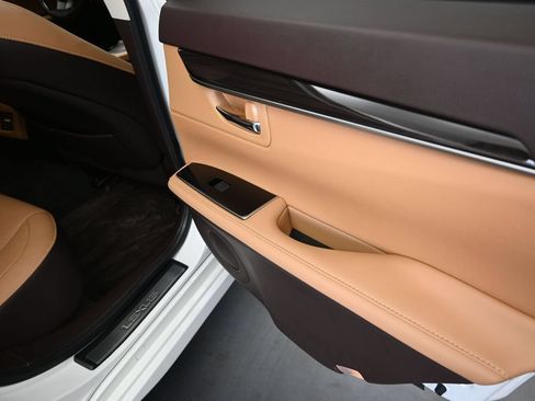 Used 2018 Lexus ES 350 w/ Premier Package FWD image 21