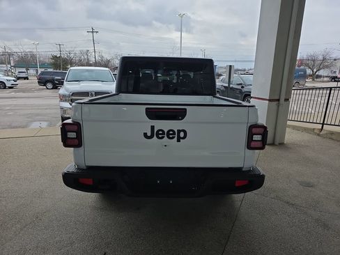 New 2026 Jeep Gladiator Sport image 5