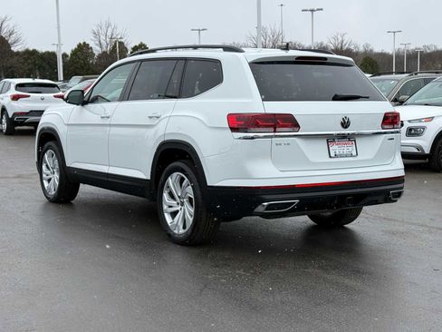 Used 2023 Volkswagen Atlas SE w/ Panoramic Sunroof Package image 6