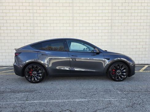 Used 2023 Tesla Model Y Performance image 5
