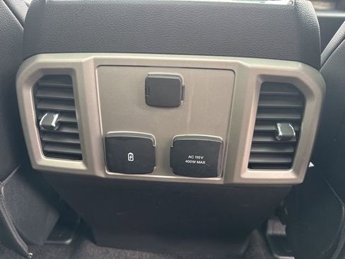 Used 2018 Ford F150 Lariat image 39