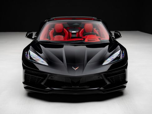 Used 2024 Chevrolet Corvette Stingray Premium Cpe w/ Z51 Performance Package RWD image 8
