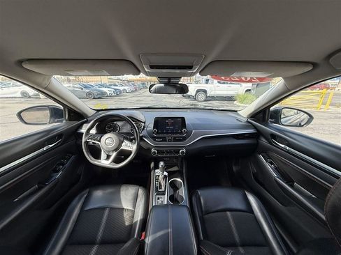 Used 2023 Nissan Altima 2.5 SR AWD/4WD image 24