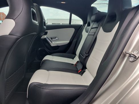 Used 2020 Mercedes-Benz CLA 35 AMG 4MATIC image 9