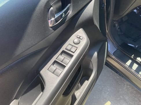Used 2016 Honda CR-V EX image 11