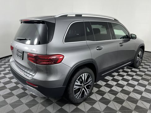 Used 2026 Mercedes-Benz GLB 250 4MATIC image 13