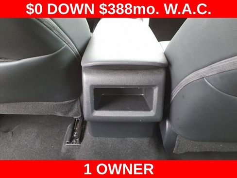 Used 2024 Toyota Camry SE image 21