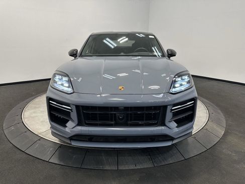 Certified 2024 Porsche Cayenne Turbo GT image 9