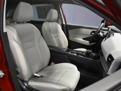Certified 2023 Nissan Rogue SV w/ SV Premium B Package AWD/4WD image 14