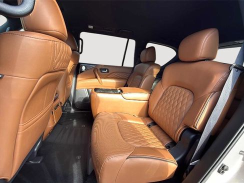 Used 2024 INFINITI QX80 Sensory w/ Cargo Package image 12