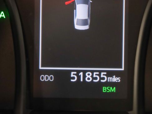 Used 2024 Toyota Camry SE w/ Cold Weather Package image 16