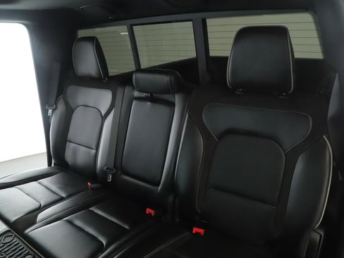 Used 2023 RAM 1500 Laramie AWD/4WD image 6
