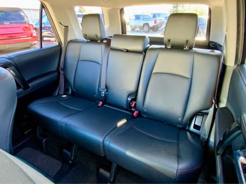 Used 2020 Toyota 4Runner TRD Off-Road Premium image 27