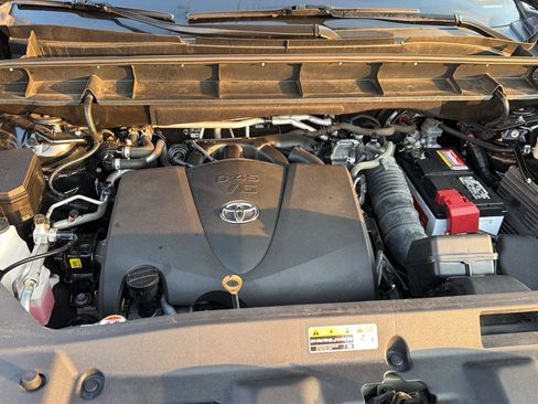 Used 2021 Toyota Highlander XSE FWD image 36